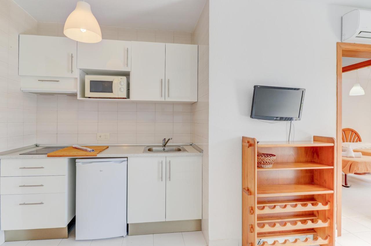 Apartamentos Llevant Поланко Экстерьер фото