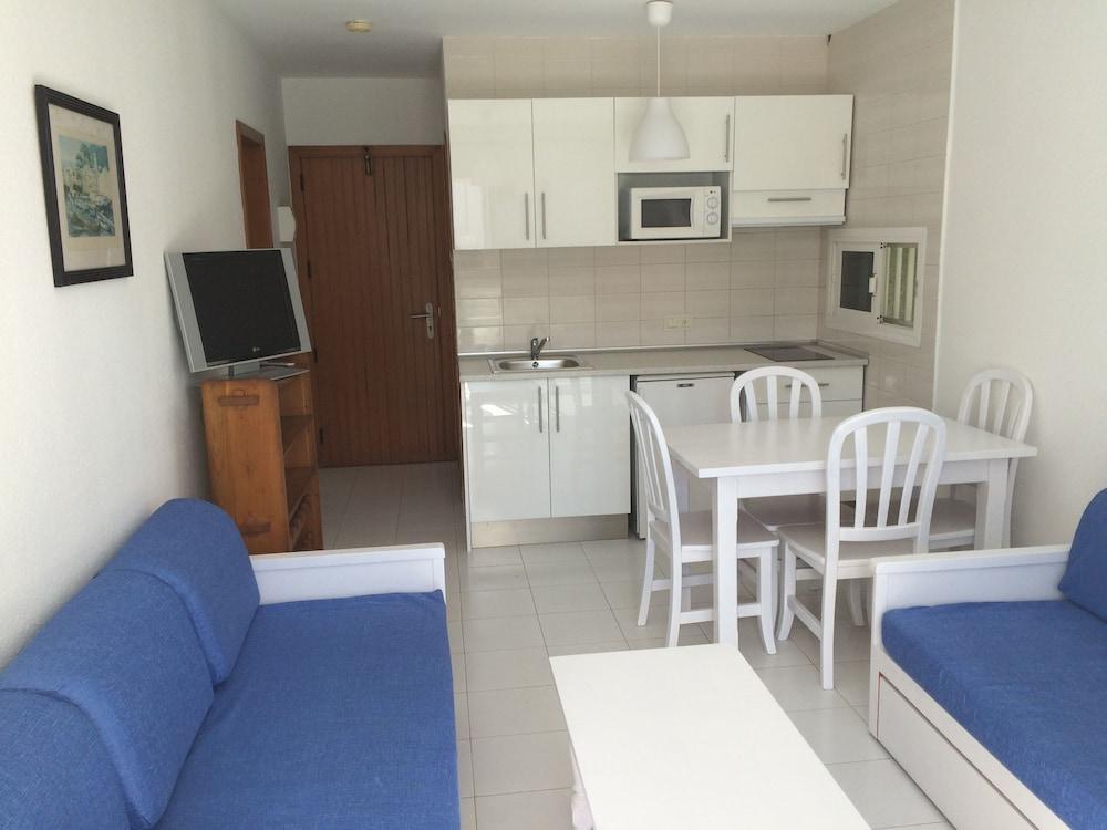 Apartamentos Llevant Поланко Экстерьер фото